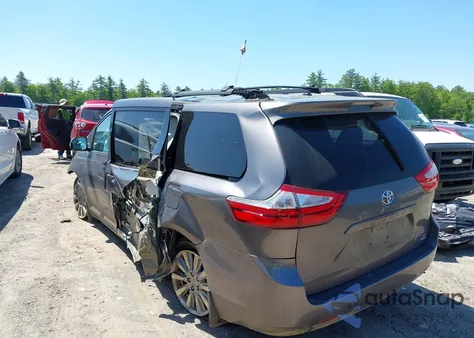 2017 Toyota Sienna Le 7 Passenger z USA, uszkodzony, nr VIN 5TDJZ3DC9HS166879